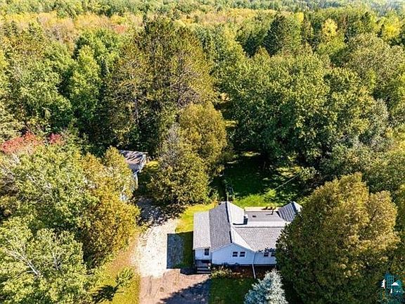 3rd image of 3928 Haines Rd