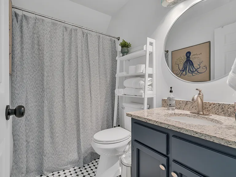 213 Landwood Ave — Photo 21