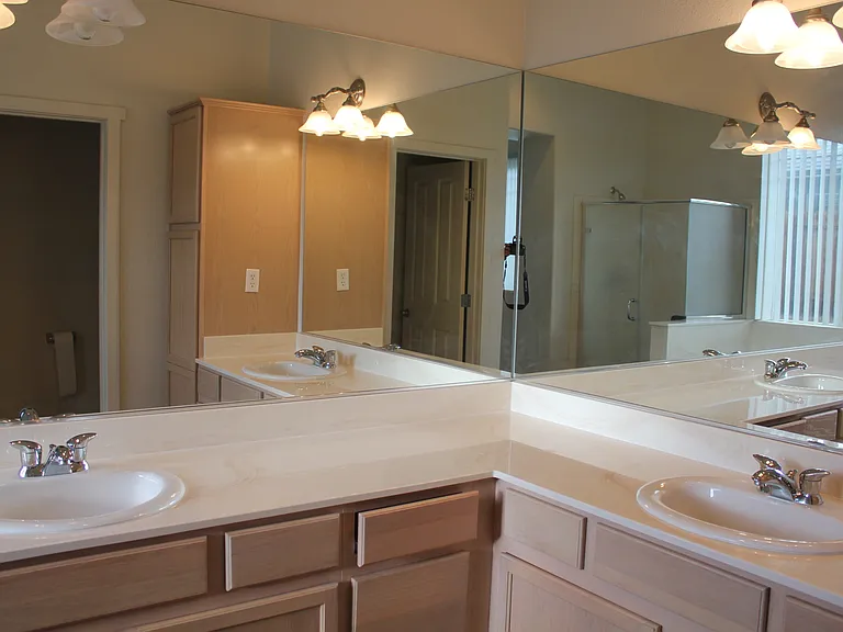 1210 Turnberry Dr — Photo 2