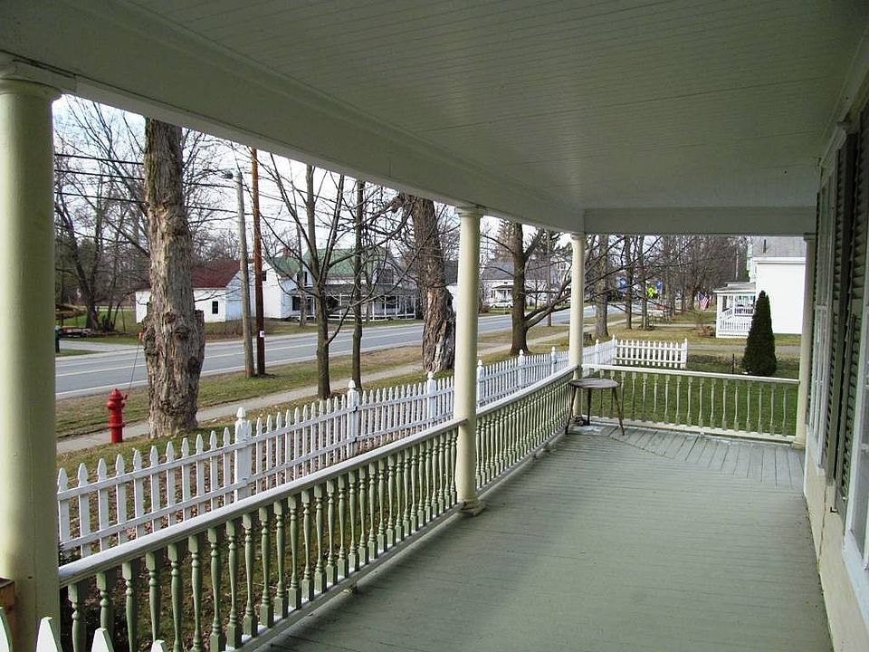 421 Main St, Derby Line, VT 05830 Zillow