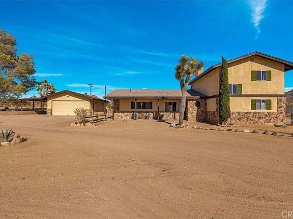 3rd image of 8715 Desert Shadows Rd