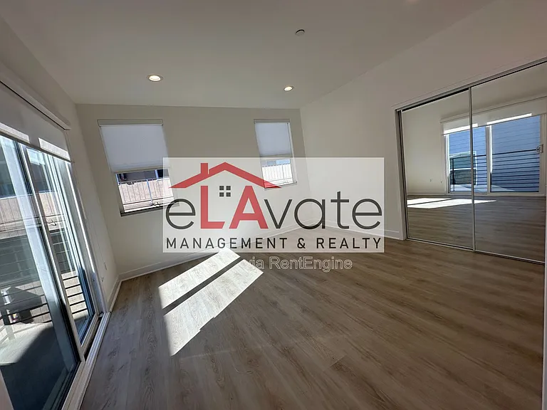 14248 Roscoe Blvd #14250-1/2 — Photo 17