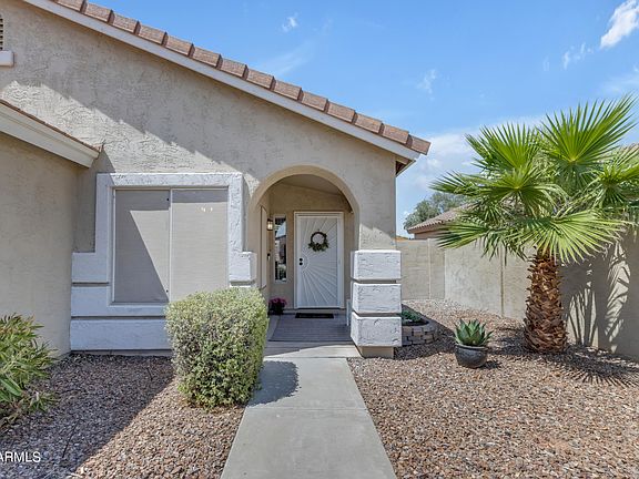 4th image of 3354 E JUANITA Avenue