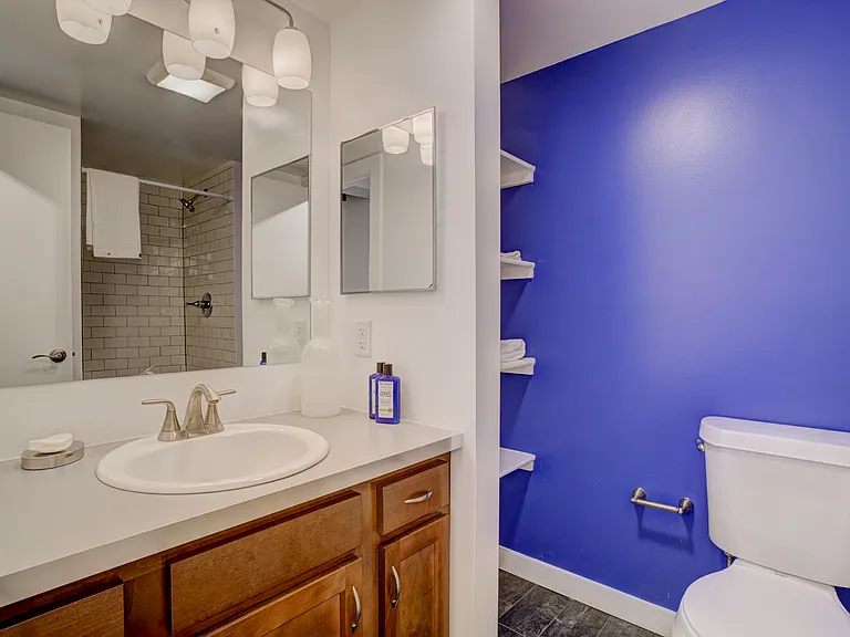 Sterling Boulder Apartments - Student Living — Photo 44
