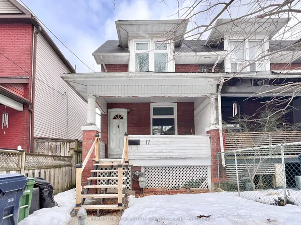 17 Winnifred Ave, Toronto, ON M4M 2X2