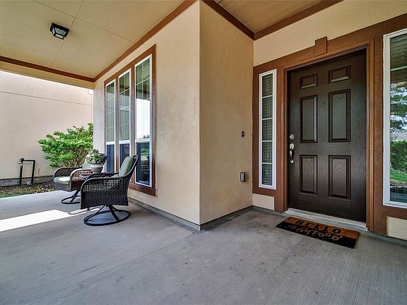 2nd image of 7422 Lynnbrook Falls Ln