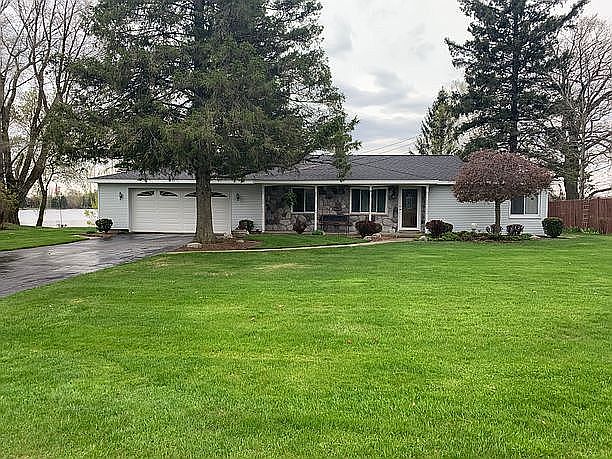 1st image of 4322 W Lakeside Dr