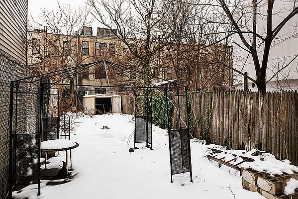 1st image of 1481 Gates Ave #B7