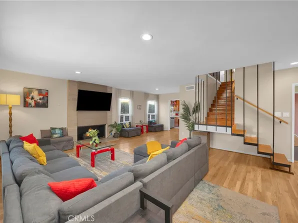 134 Bennett Ave, Long Beach, CA 90803