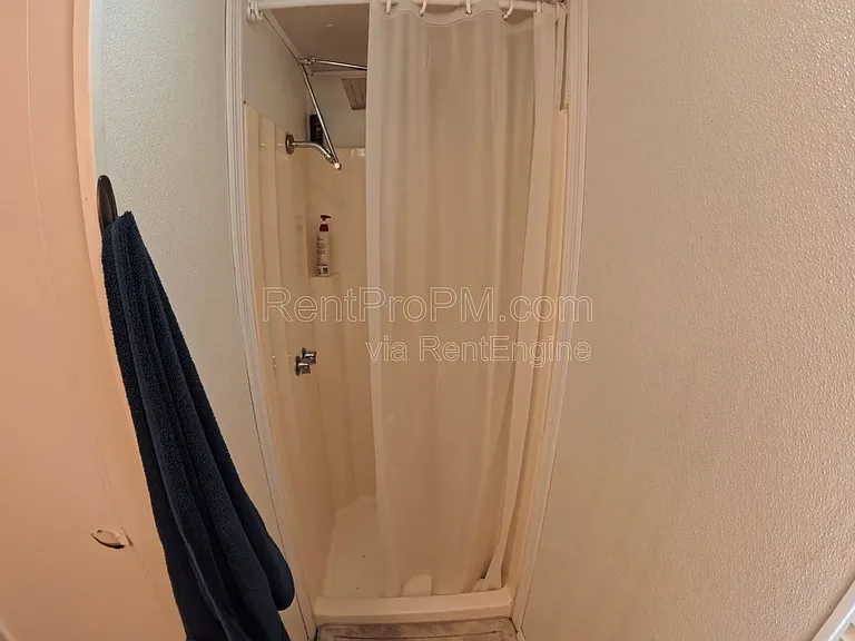 Stonecrest Rentals — Photo 10
