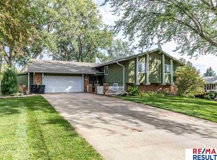 375 S 127th St, Omaha, NE 68154