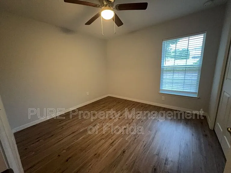9870 SE 159th St — Photo 14