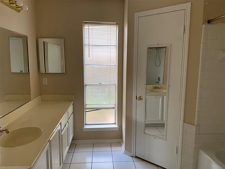 2511 Radcliffe Dr — Photo 8