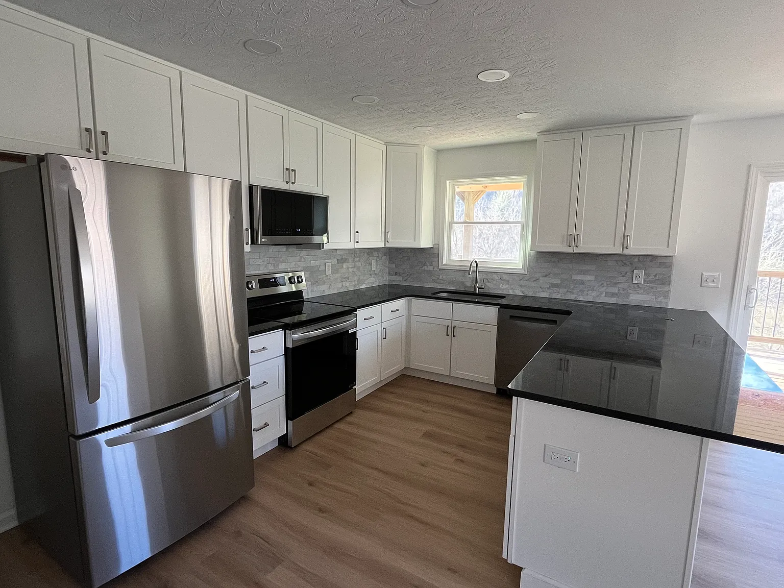 3 bed, 1500 sqft, $1,850 — Photo 3