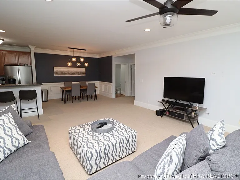 933 Portstewart Dr — Photo 7