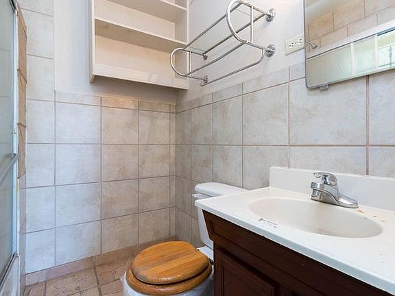 BATHROOM#1