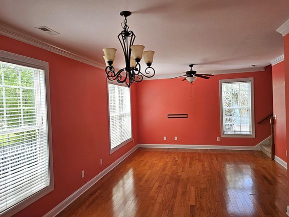 4th image of 612 Woodland Dr.
