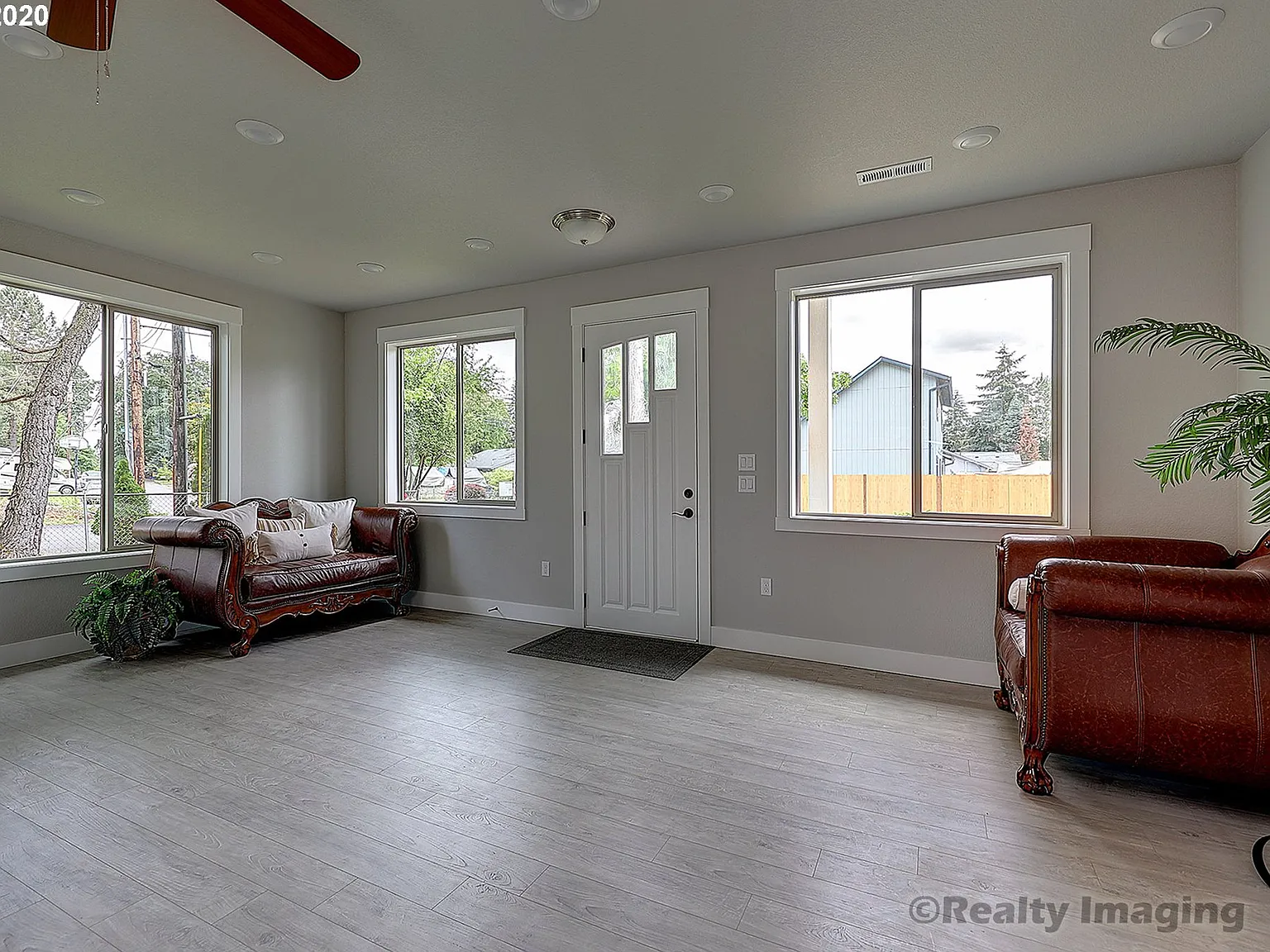3 bed, 1440 sqft, $2,925 — Photo 3