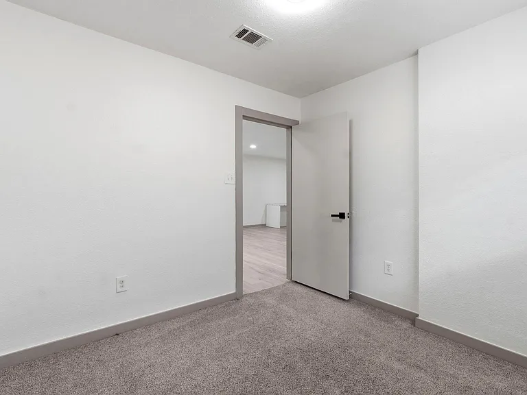 14850 Coaltown Rd — Photo 20