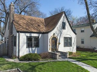 318 E Diamond Lake Rd, Minneapolis, MN 55419