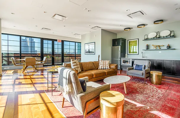 Rented by SERHANT. | media 13