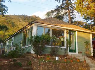 5 Delaware Rd, Manitou Springs, CO 80829