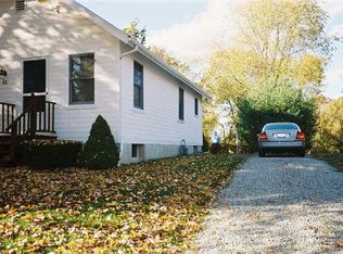 62 Highbank Ave, North Kingstown, RI 02852