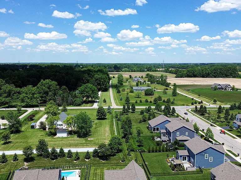 5589 Landgate Dr — Photo 17