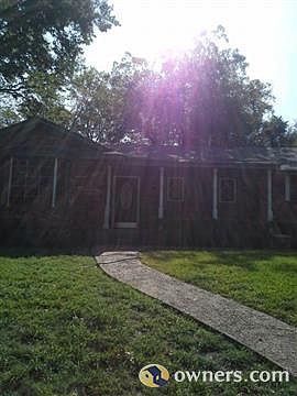 1st image of 636 Misty Glen Ln