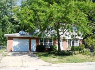 624 E Idlewild Ct, Green Bay, WI 54303