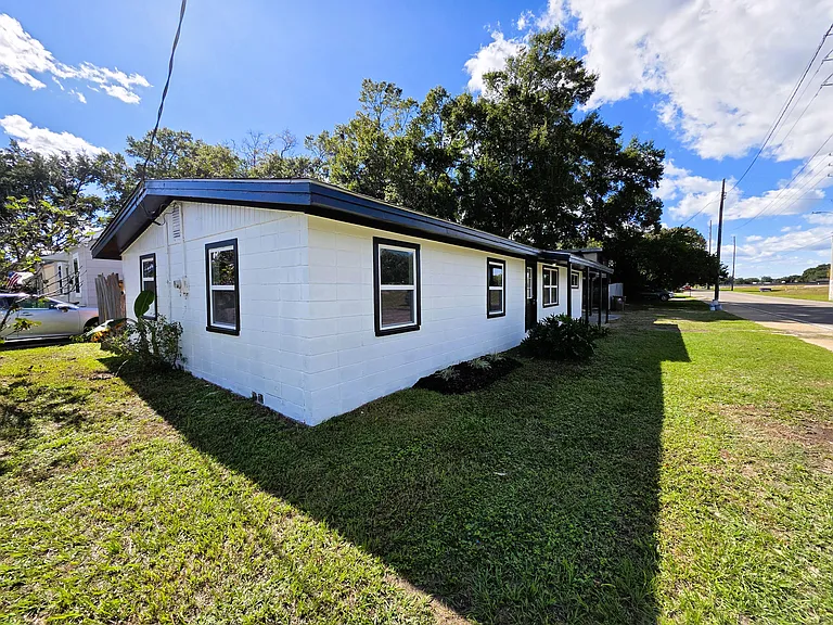 1461 Irish Hill Dr — Photo 6