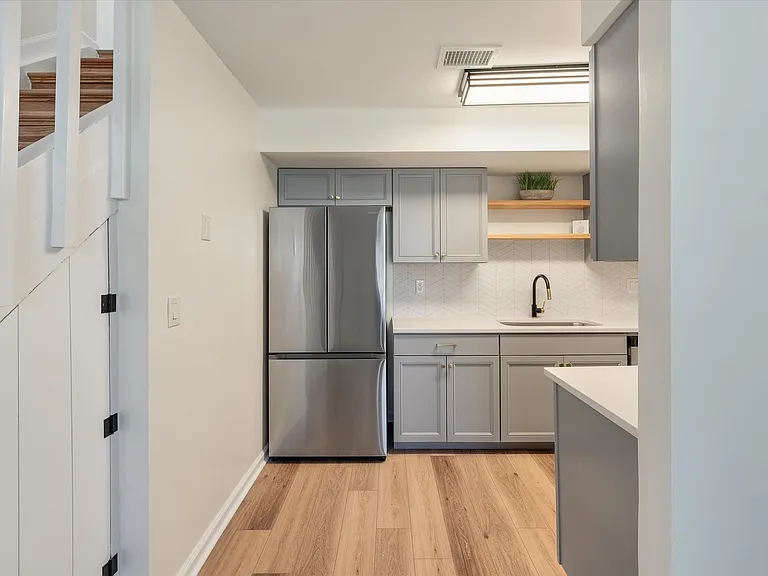 2494 Etiwan Ave #K11 — Photo 3