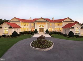 9431 Newbridge Dr, Potomac, MD 20854