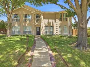 825 Forest Edge Ln, Wylie, TX 75098