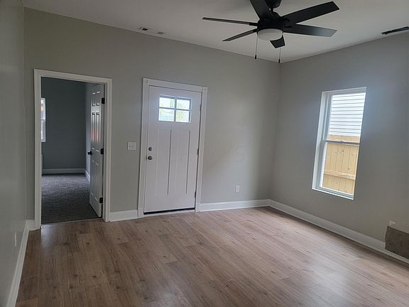 4th image of 287 E Barthman Ave