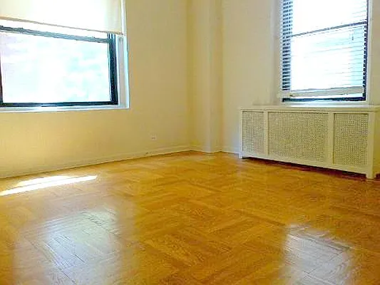 Rented by Manhattan Spaces | media 7