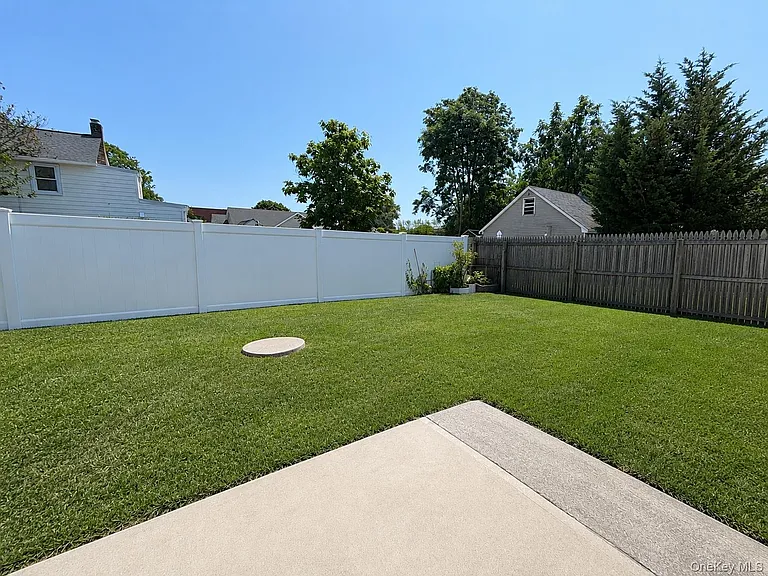 36 Gerard St — Photo 14