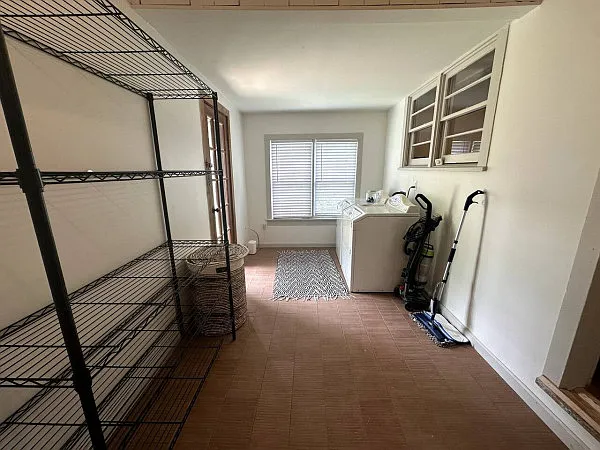 403 S Urbana Ave — Photo 14