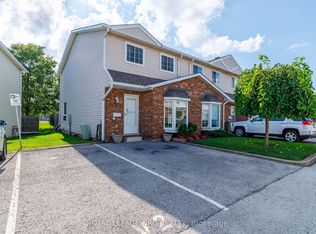 6910 Kalar Rd #15, Niagara Falls, ON L2H 2T7
