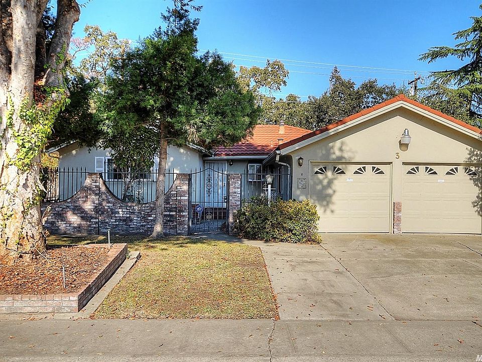 1st image of 3 W El Campo Ave