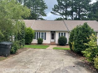 193 Opal Dr, Roswell, GA 30075