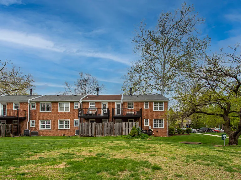 2707 S Walter Reed Dr #B — Photo 19