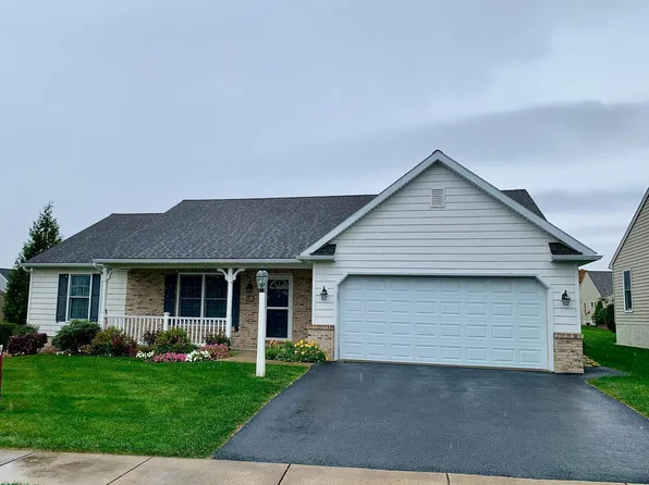 425 Rosewood Dr, Manheim, PA 17545