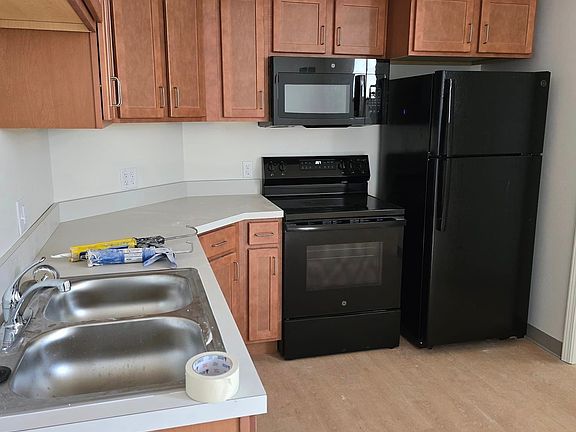 5th image of 300 Court St #6