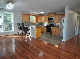 316 Greenville Ave #B, Carolina Beach, NC 28428