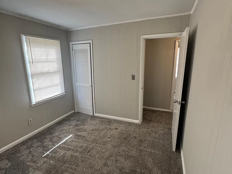 7 Landrum Pl SW — Photo 4