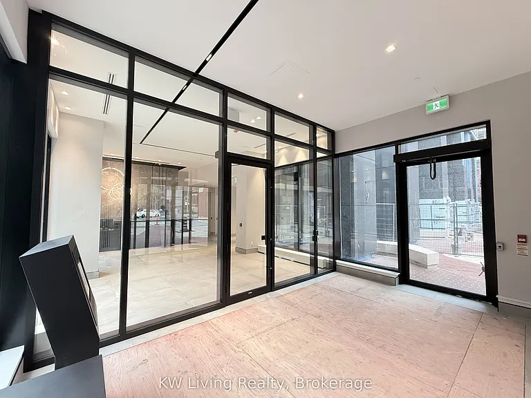 609 Sherbourne St #307 — Photo 3