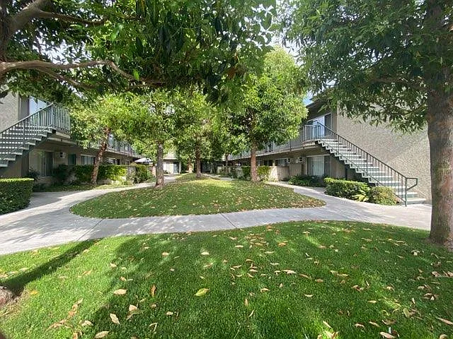 Woodruff Village — Photo 13