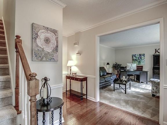 4th image of 2274 N Forest Dr