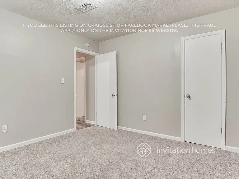 1728 W Austin Rd — Photo 14